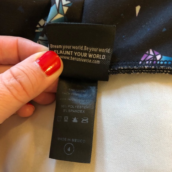 Torrid size 4 MARVEL AVENGERS ENDGAME SCUBA SKIRT - Picture 5 of 9